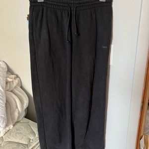Black Aritzia Sweatpants